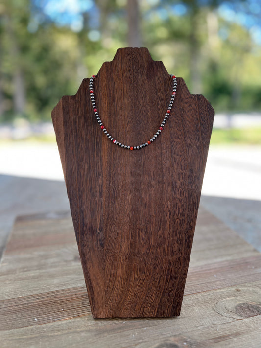 Red spiny necklace