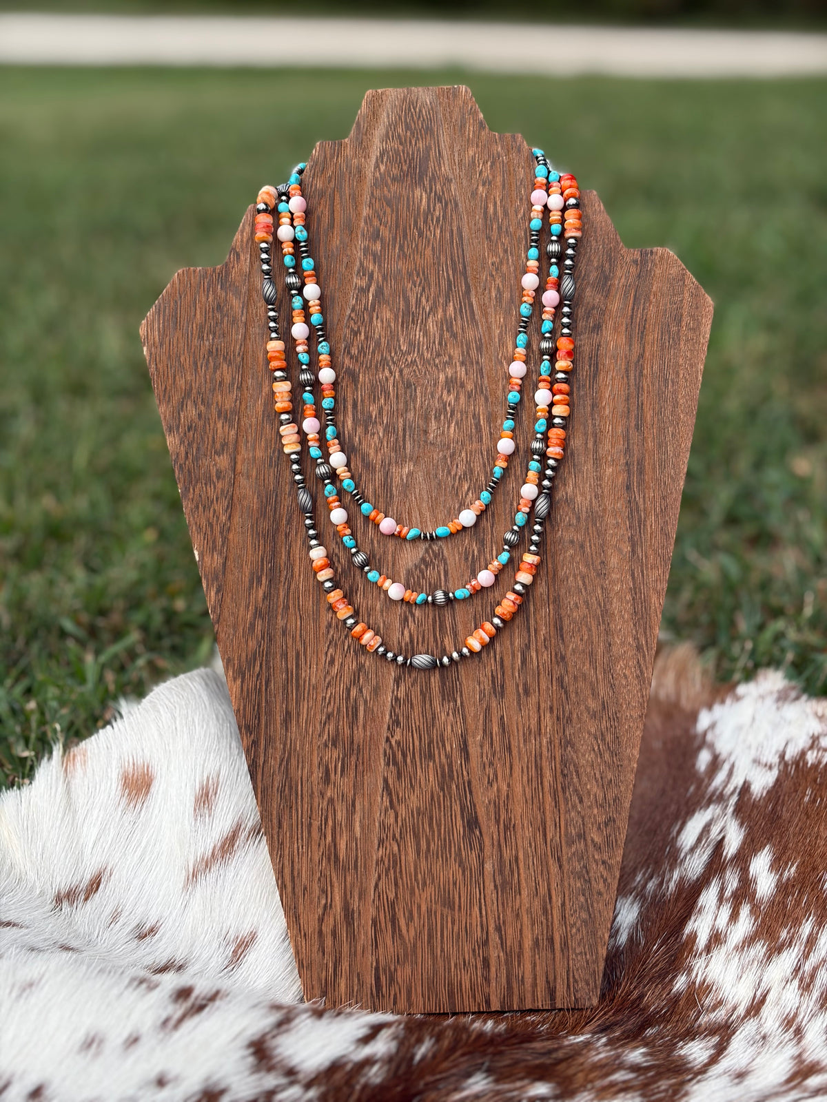 VIVIENNE Necklace