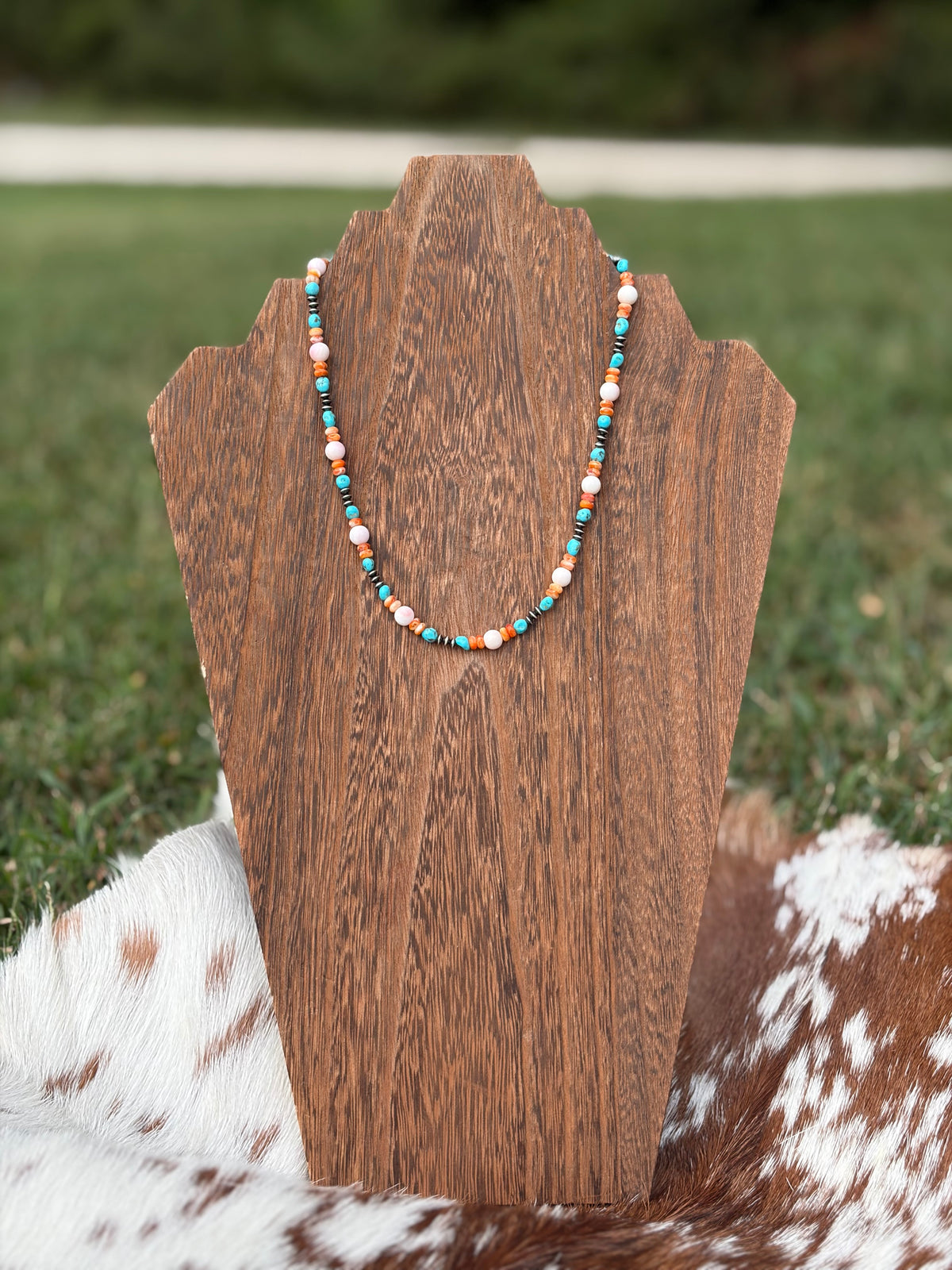 VIVIENNE Necklace